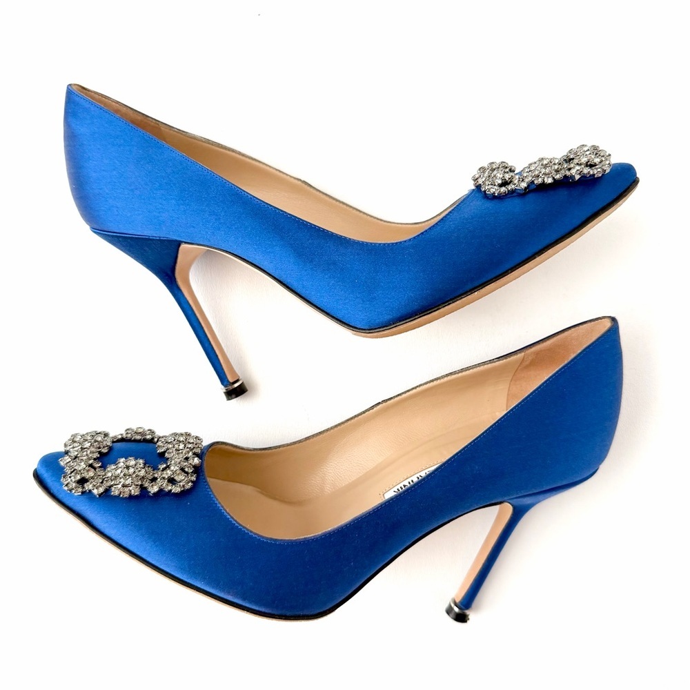 MANOLO BLAHNIK | Hangisi 105 Blue Satin Crystal Jewel Buckle Pumps EU 37 - Picture 4 of 14